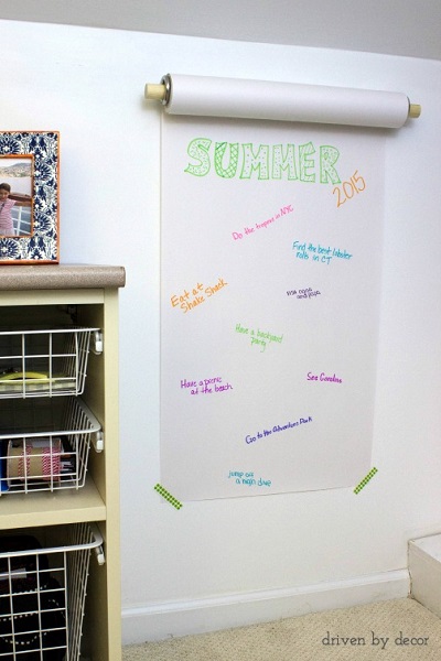 Easy-DIY-for-hanging-a-roll-of-easel-paper-on-the-wall.jpg
