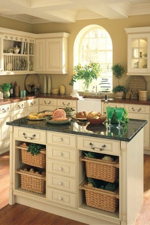 cocina-plantas-cestas-mimbre.jpg
